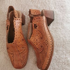 Y2K style leather heeled sandals s9